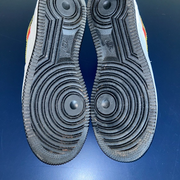 Nike Air Force 1 Low Rayguns 6.5 Youth - Picture 8 of 8